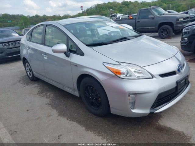  Salvage Toyota Prius