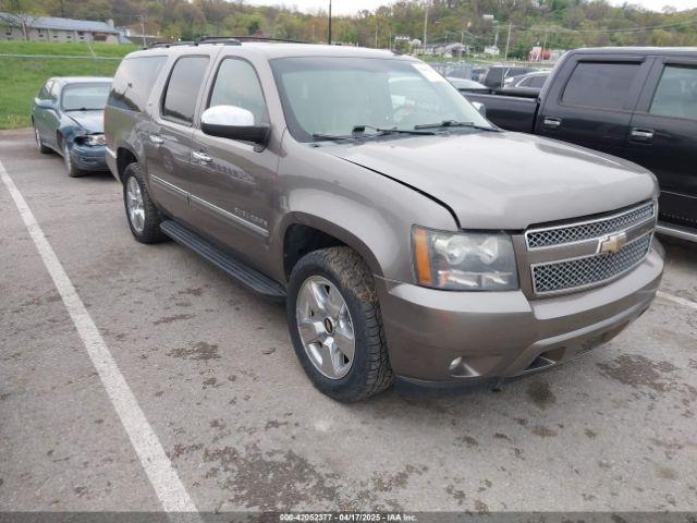  Salvage Chevrolet Suburban 1500