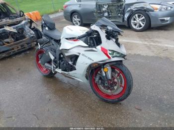  Salvage Kawasaki Zx636