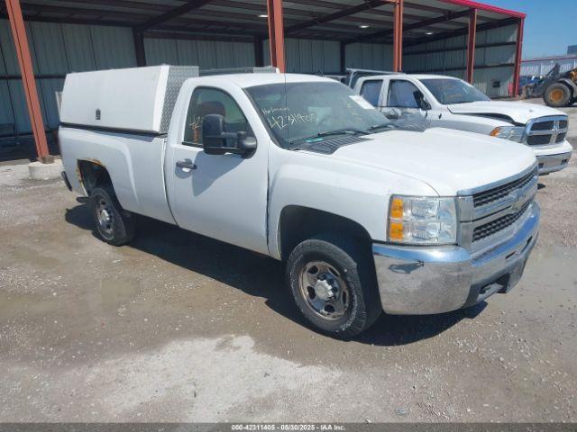  Salvage Chevrolet Silverado 2500