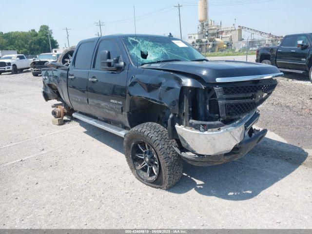  Salvage Chevrolet Silverado 2500