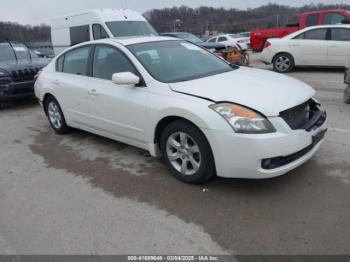  Salvage Nissan Altima