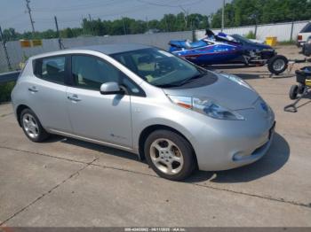  Salvage Nissan LEAF