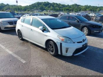  Salvage Toyota Prius