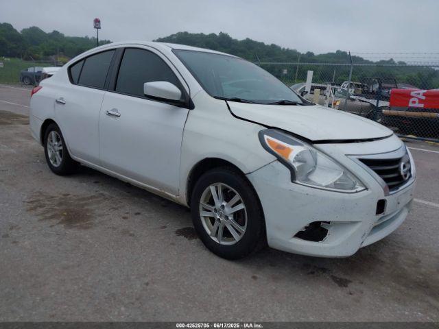 Salvage Nissan Versa