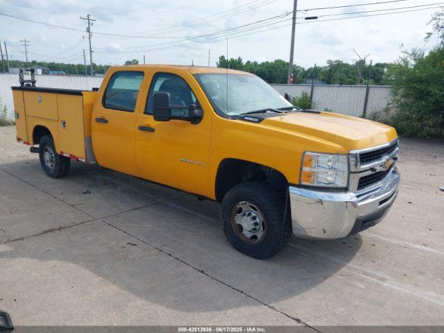  Salvage Chevrolet Silverado 2500