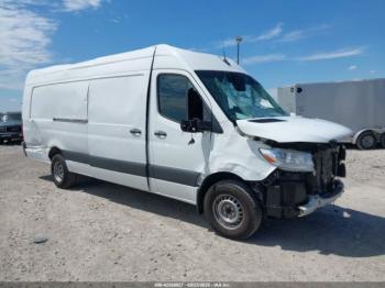  Salvage Mercedes-Benz Sprinter 3500