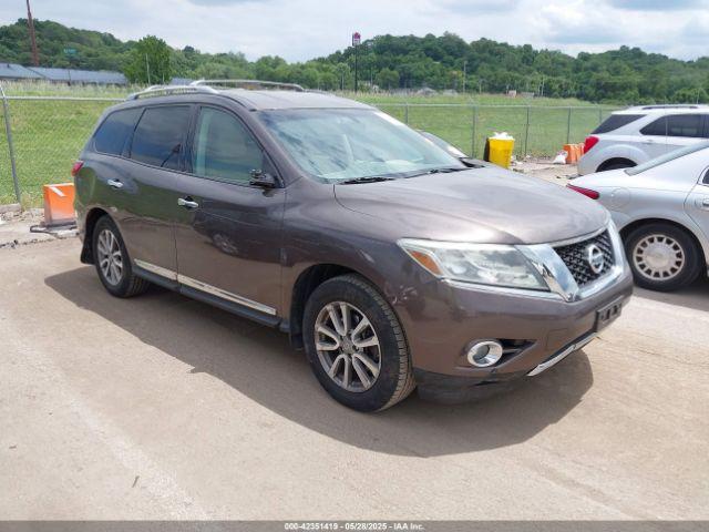  Salvage Nissan Pathfinder