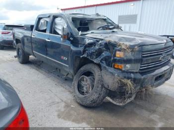  Salvage Chevrolet Silverado 2500