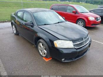  Salvage Dodge Avenger