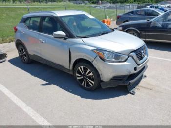  Salvage Nissan Kicks