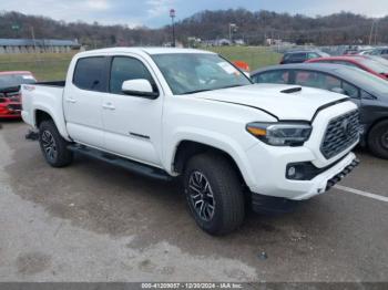  Salvage Toyota Tacoma
