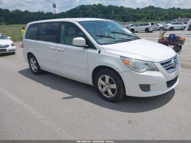  Salvage Volkswagen Routan