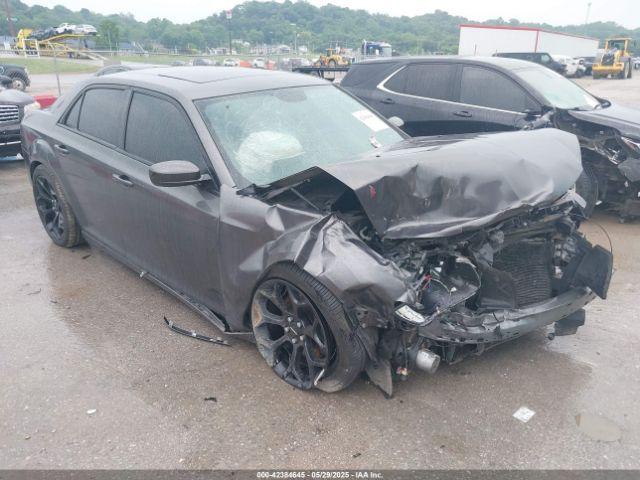  Salvage Chrysler 300
