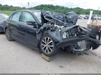  Salvage Volkswagen Jetta