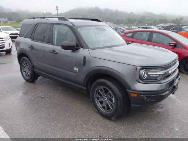  Salvage Ford Bronco