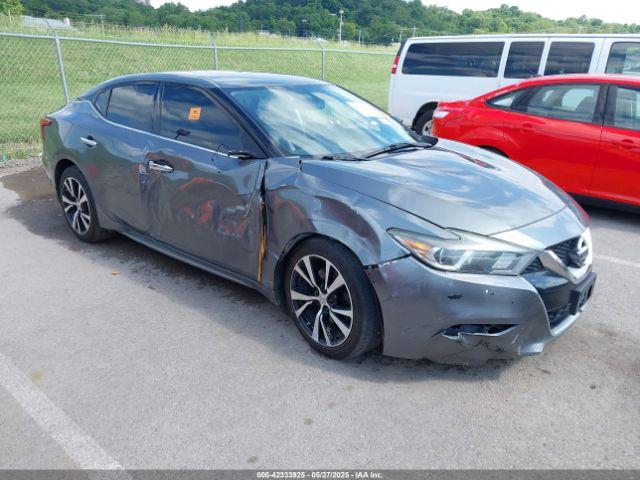  Salvage Nissan Maxima
