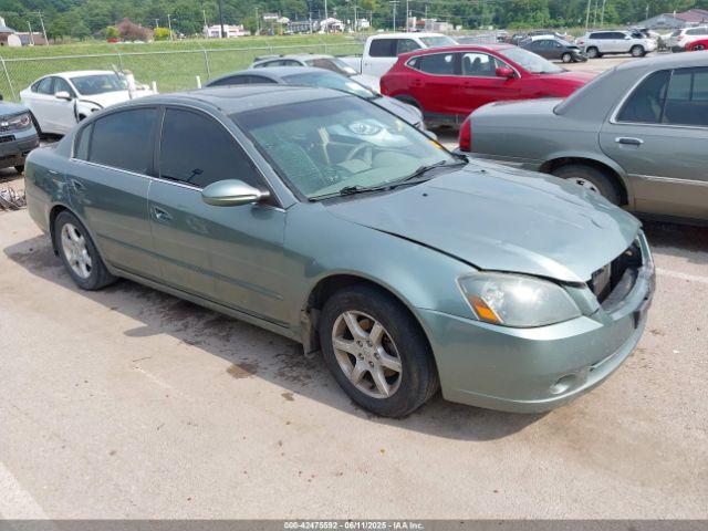  Salvage Nissan Altima