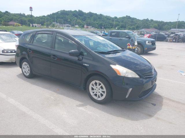  Salvage Toyota Prius v