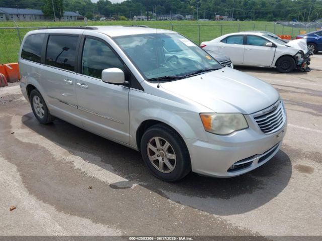  Salvage Chrysler Town & Country
