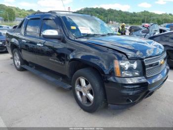  Salvage Chevrolet Avalanche 1500
