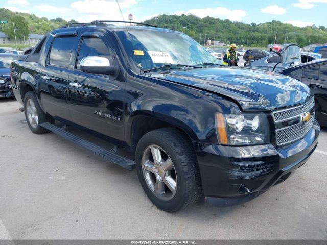  Salvage Chevrolet Avalanche 1500