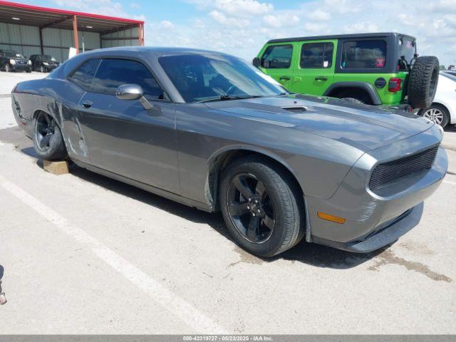  Salvage Dodge Challenger