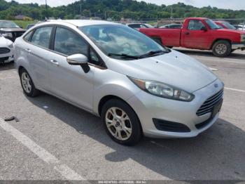  Salvage Ford Fiesta