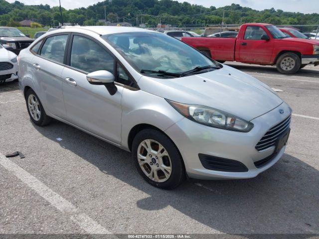  Salvage Ford Fiesta