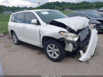 Salvage Toyota Highlander