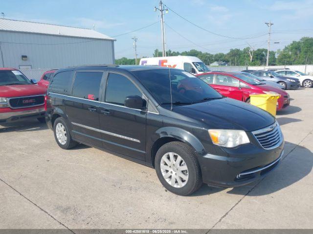  Salvage Chrysler Town & Country