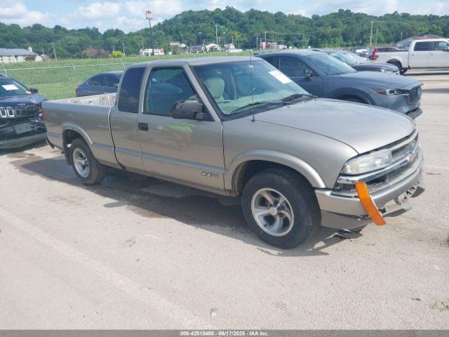  Salvage Chevrolet S-10