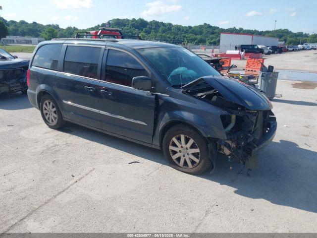  Salvage Chrysler Town & Country