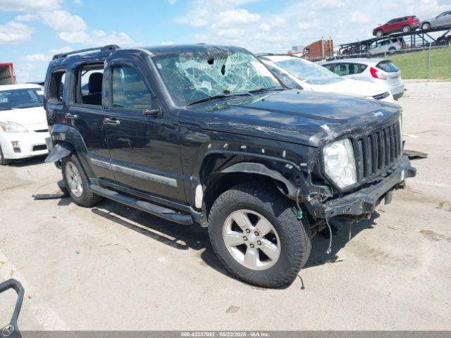  Salvage Jeep Liberty