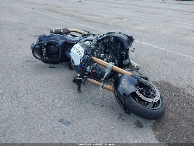  Salvage Suzuki Gsx1300