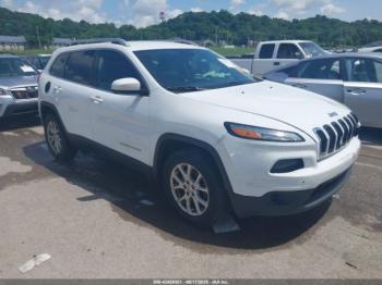  Salvage Jeep Cherokee