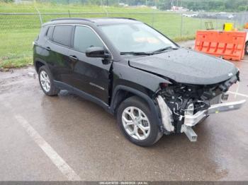  Salvage Jeep Compass