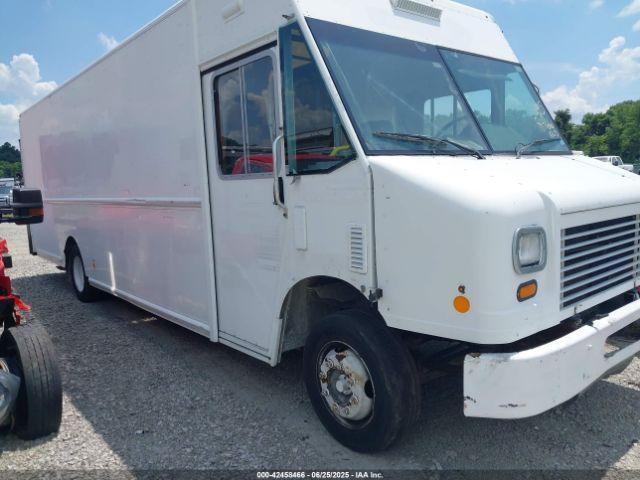  Salvage Freightliner Chassis