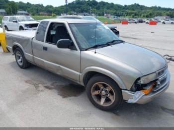 Salvage Chevrolet S-10