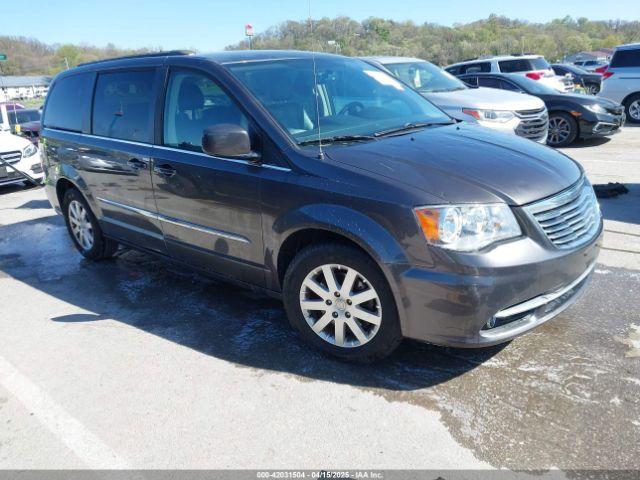  Salvage Chrysler Town & Country