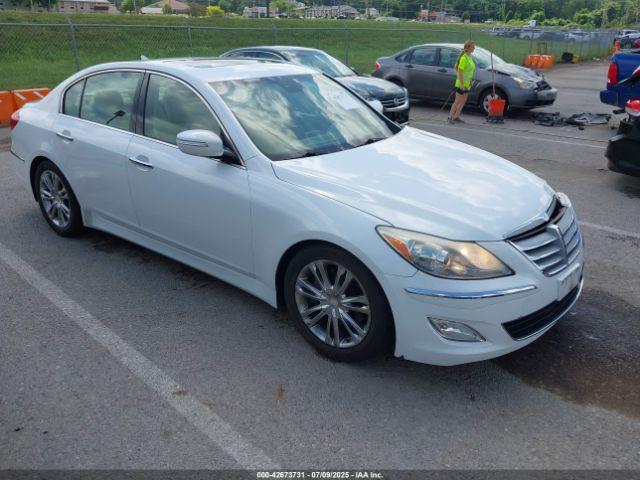  Salvage Hyundai Genesis