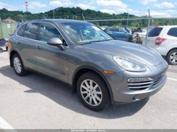  Salvage Porsche Cayenne