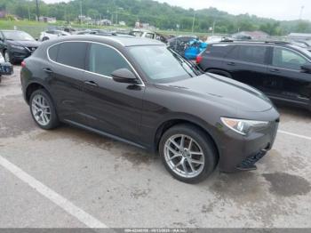  Salvage Alfa Romeo Stelvio