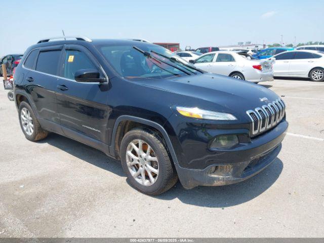  Salvage Jeep Cherokee