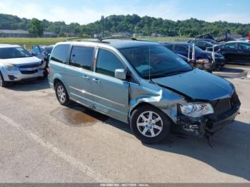  Salvage Chrysler Town & Country