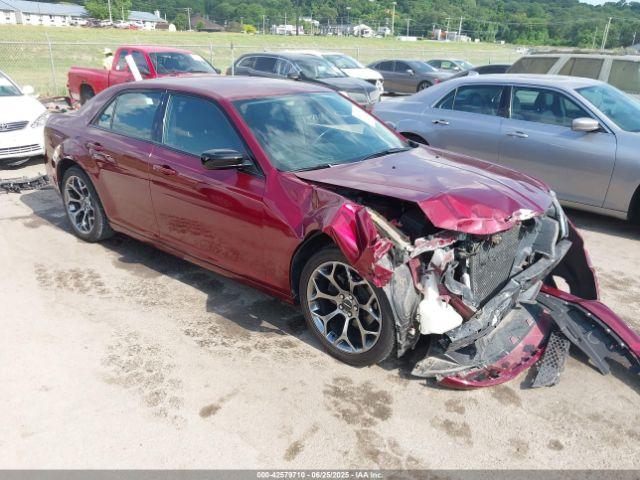  Salvage Chrysler 300