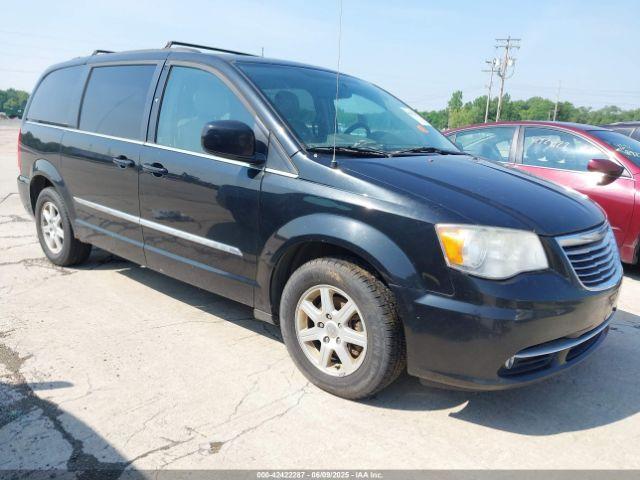  Salvage Chrysler Town & Country