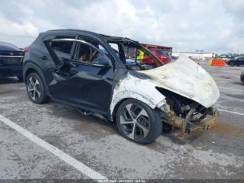  Salvage Hyundai TUCSON