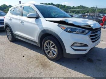  Salvage Hyundai TUCSON