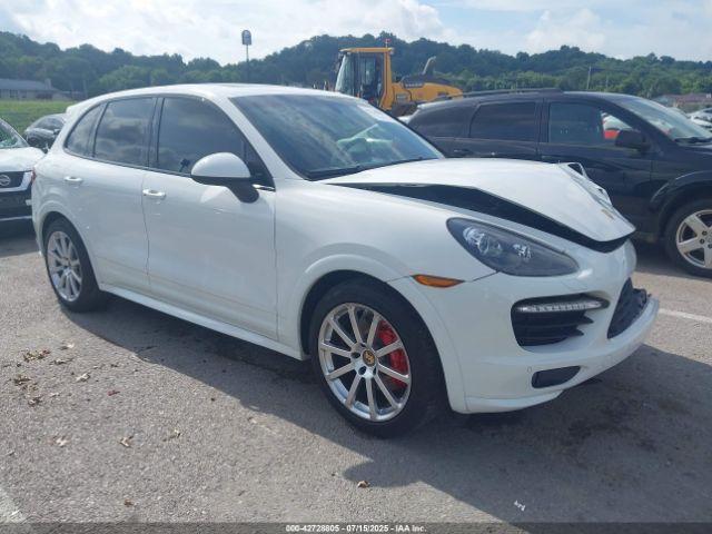  Salvage Porsche Cayenne